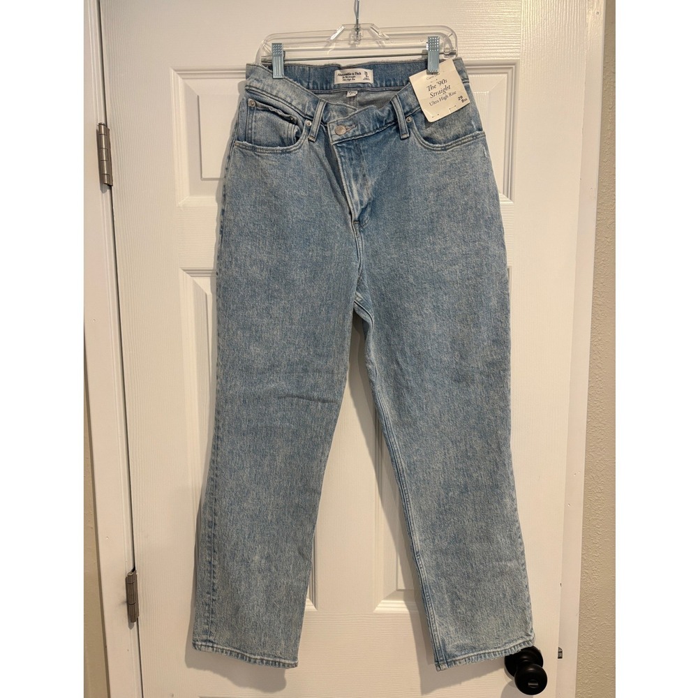 A&F Curve Love 90s Straight Criss Cross High Rise Jeans NWT 29/8 Extra Short - Picture 3 of 6